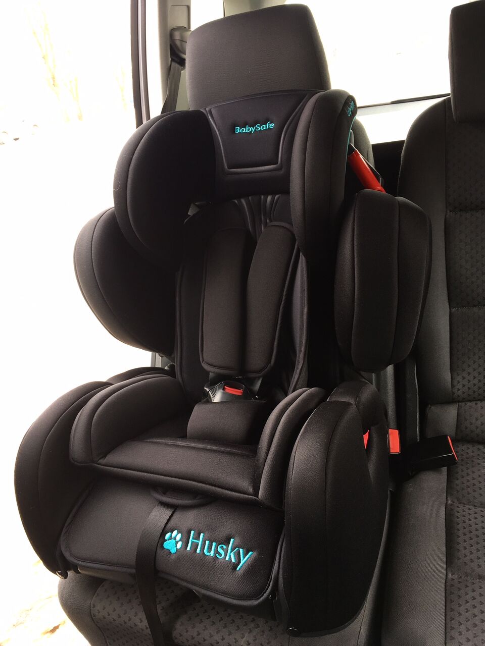 BabySafe Husky Red black Bērnu autosēdeklis 9-36 kg