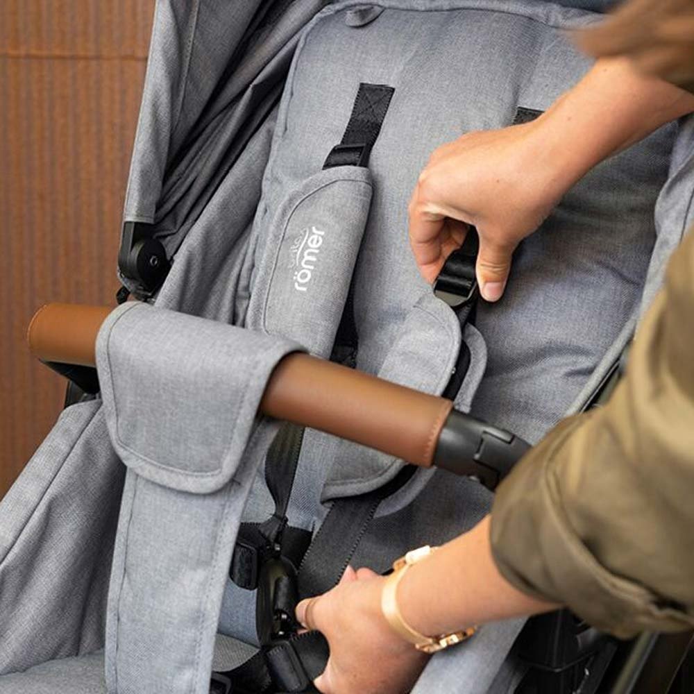 Britax Romer Strider M прогулочная коляска Black Shadow
