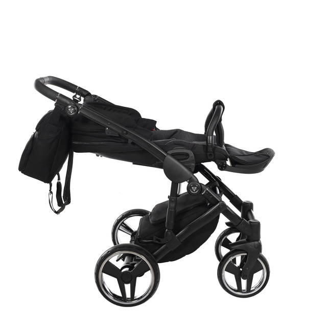 Junama Basic 01 Black Bērnu rati 2in1