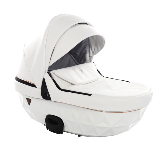 Junama S-Class 01 White Детская коляска 2in1
