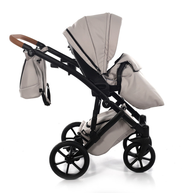 Junama Space 02 Cream Детская коляска 2in1