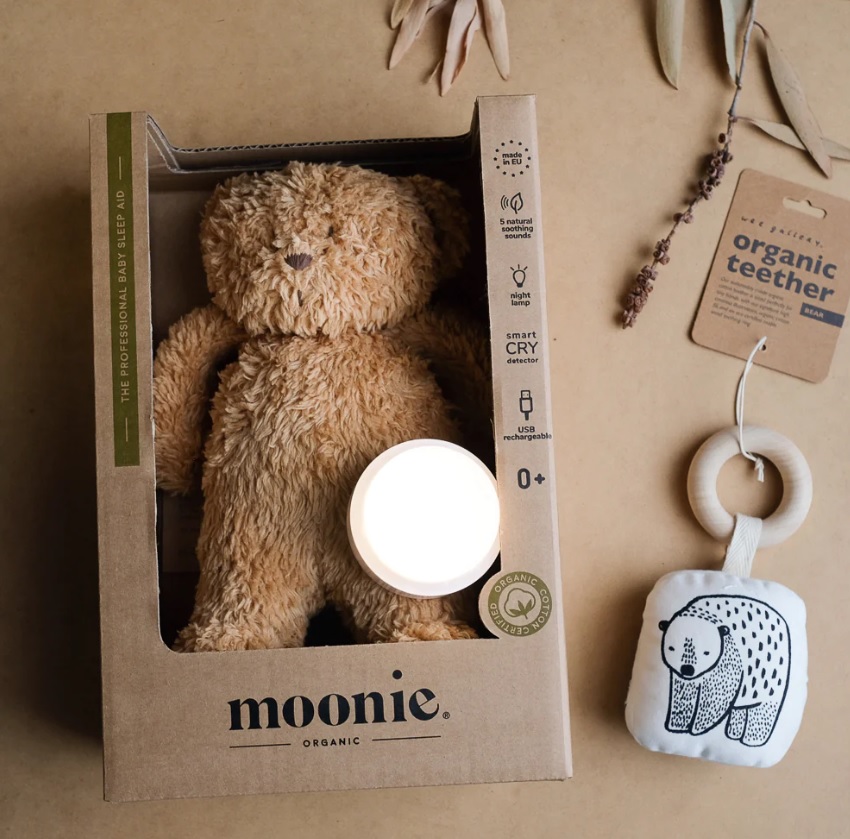 Moonie Organic HUMMING BEAR Caramel 2in1 Nakts lampa Miega lācītis