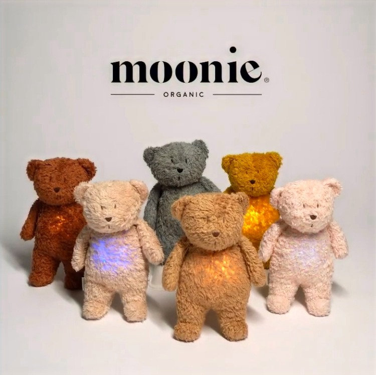 Moonie Organic HUMMING BEAR Rose 2in1 Nakts lampa Miega lācītis