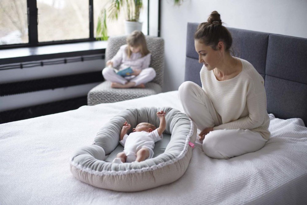 Motherhood гнездо для младенца и подушка-подкова 2в1 Blue Leopard
