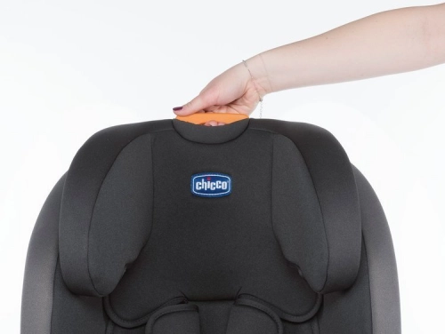 Chicco YOUniverse Fix Jet black Bērnu autosēdeklis 9-36 kg