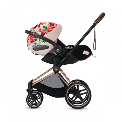 Cybex Cloud Z I-Size + ISOFIX Base Spring Blossom Light Bērnu autosēdeklis 0-13 kg