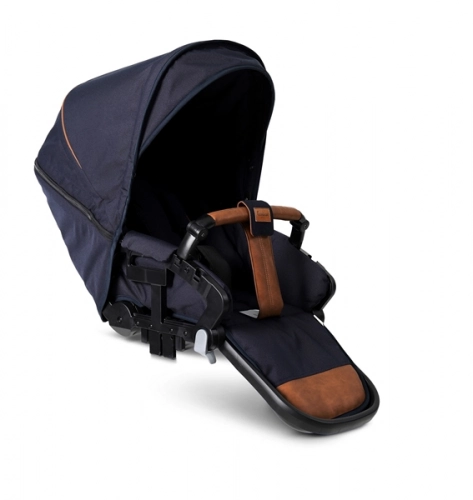 Emmaljunga NXT Flat Outdoor Navy 3.0 sporta daļa