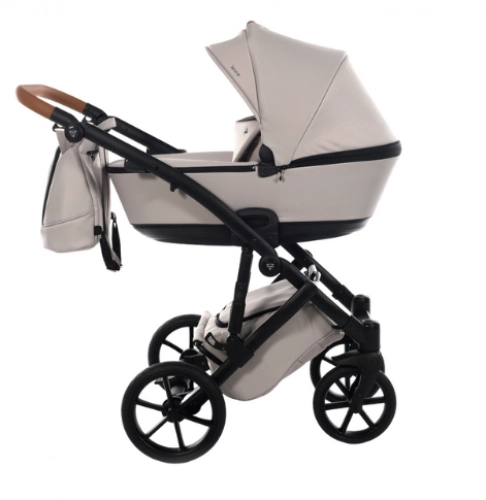 Junama Space 02 Cream Bērnu rati 3in1
