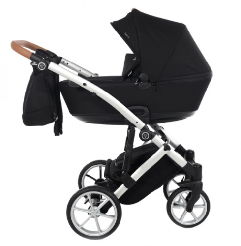 Junama Space 04 Black Детская коляска 3in1