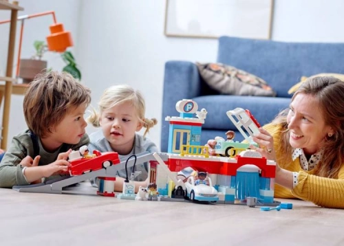 LEGO DUPLO 10948 Гараж и Автомойка