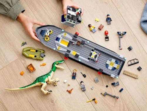 LEGO JURASSIC WORLD 76942 Barioniksa Izlaušanās no Kuģa