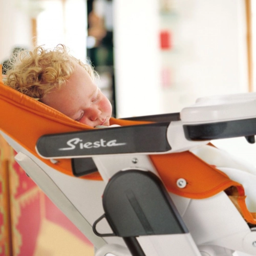 Peg Perego Siesta Follow Me Licorice IH03000000BL13 Barošanas krēsls 2in1