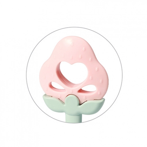 Прорезыватель с погремушкой STRAWBERRY 499/03