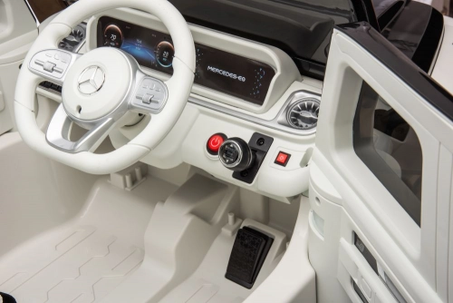 Vienvietīgs elektromobilis Mercedes EQG 4x4 White