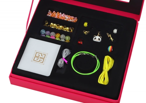 Set for making jewelry bracelets, beads and pendants