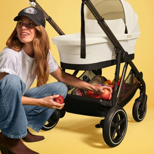 Cybex E-Gazelle S Almond Beige Прогулочная коляска + Спальный мешок Cybex Snogga 2 Almond Beige
