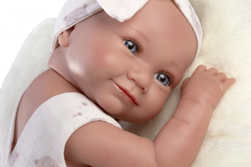 Lelle zīdainis Nica meitene ar somiņu un mānekli (vinila ķermenis) 40 cm Spānija LL73814