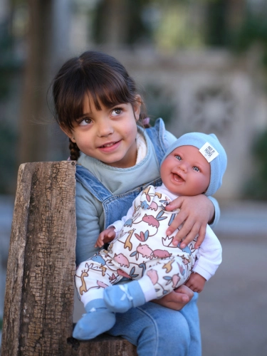 Lelle zidainis Tala 44 cm (smejas, maina drēbes, runā, ar mānekli, mīkstais ķermenis) Spānija LL84481