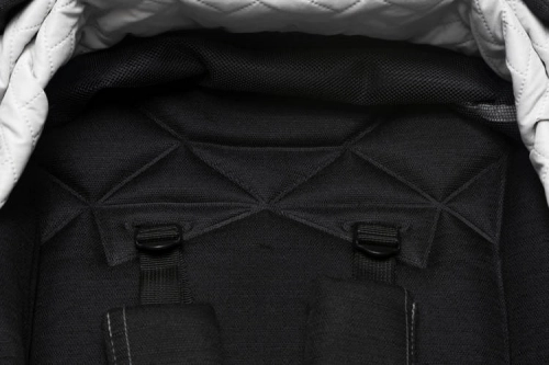 BB103958