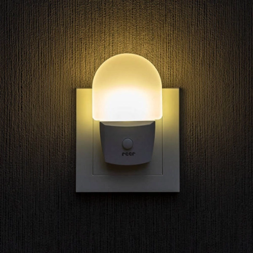 REER Lampka Nocna NightGuide LED Przycisk On/ Off