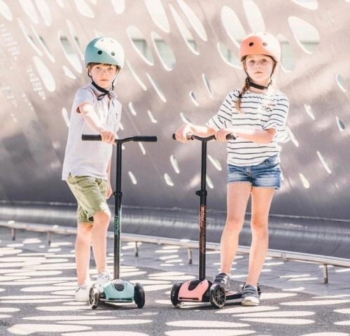 Scootandride Highwaykick 5 LED Hulajnoga Składana Ze Świecącymi Kółkami 5+  Peach