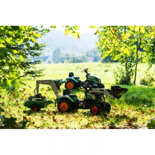 Traktors ar pedāļiem un kausu FALK Farm Lander